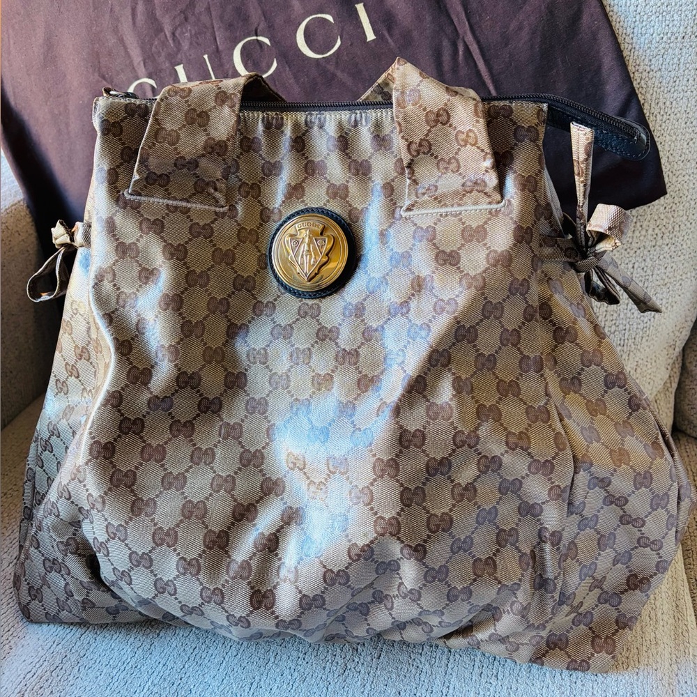 ✨ Autentic Gucci GG Crystal Large Hobo – Discontinued Collector’s Piece
